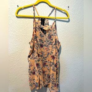 Paper Moon Tank in size Medium.